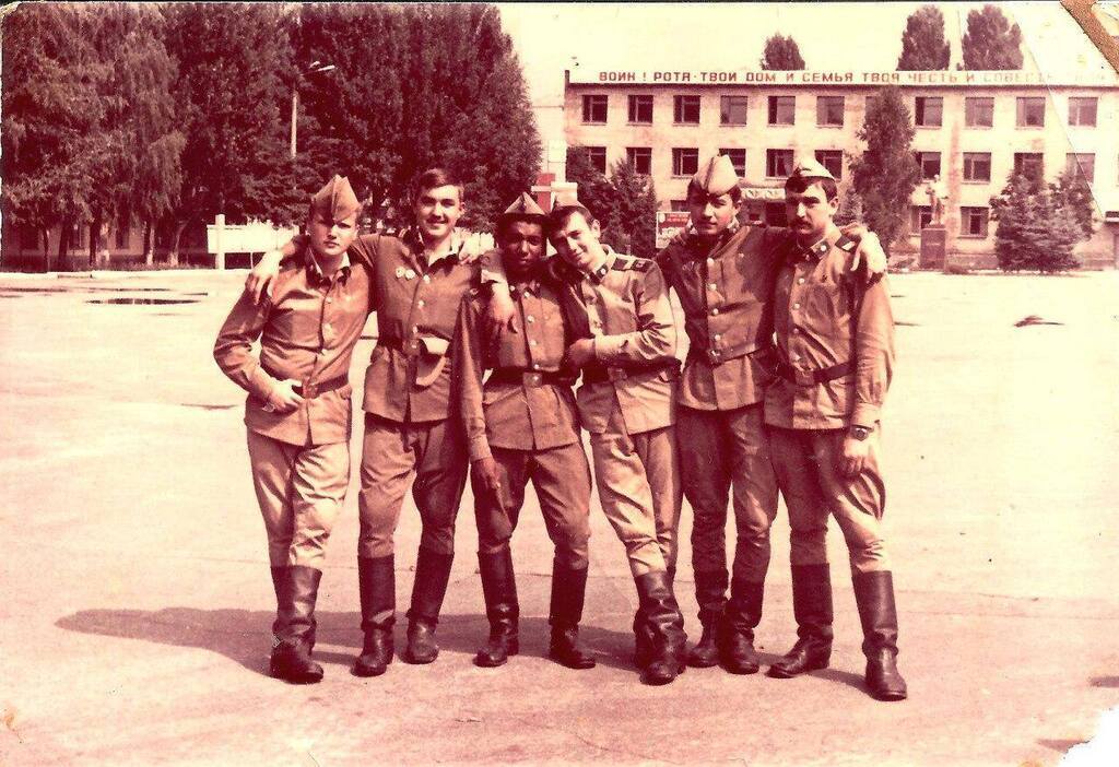 Ігор Хіряк з товаришами по службі