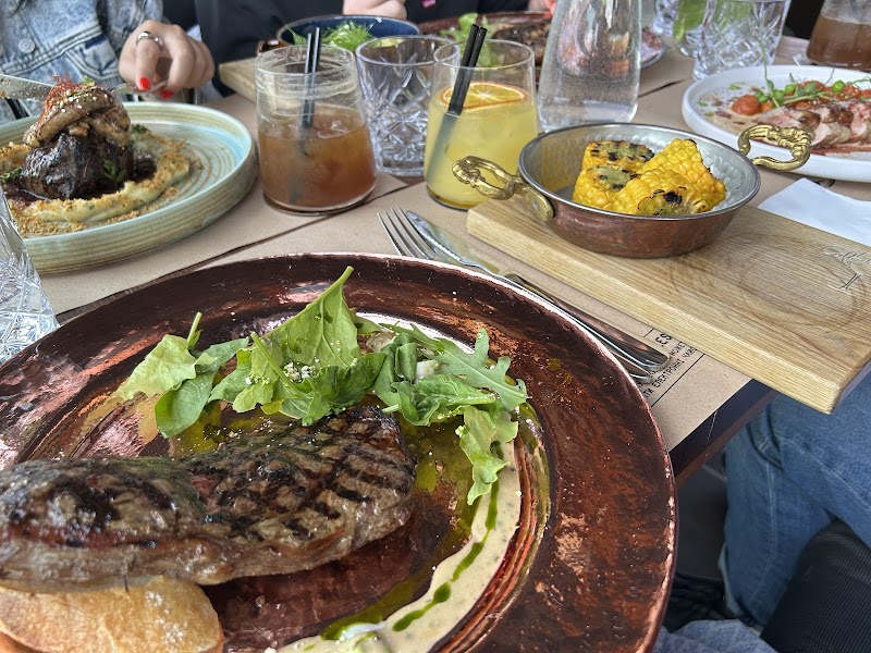 Cafe de Vino
